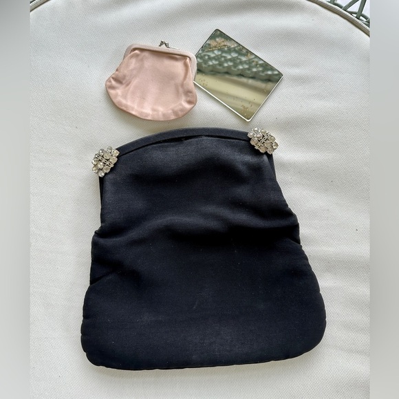 INGBER, VINTAGE, FOLDABLE, BLACK CLUTCH BAG. - Picture 1 of 12